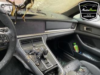 Porsche Panamera Panamera (971G), Liftback, 2016 / 2023 2.9 V6 24V 4 E-Hybrid picture 12