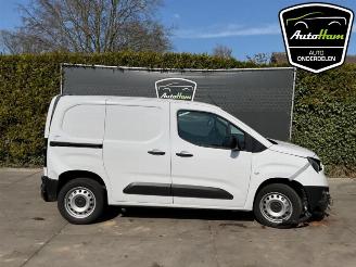 Dezmembrări autoturisme Opel Combo Combo Cargo, Van, 2018 1.5 CDTI 100 2024/1