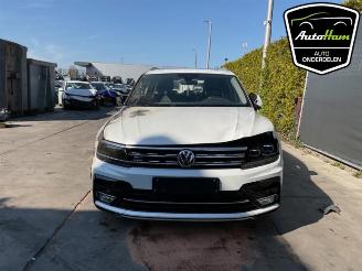 Volkswagen Tiguan Tiguan (AD1), SUV, 2016 / 2024 2.0 TSI 16V 4Motion picture 3