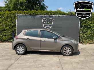 demontáž osobní automobily Peugeot 208 208 I (CA/CC/CK/CL), Hatchback, 2012 / 2019 1.2 Vti 12V PureTech 82 2013/9