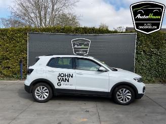Salvage car Volkswagen T-Cross T-Cross, SUV, 2018 1.0 TSI 95 12V 2023/7