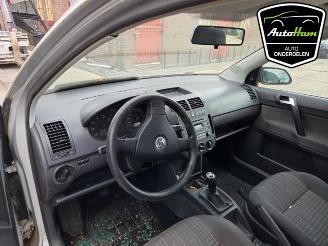 Volkswagen Polo Polo IV (9N1/2/3), Hatchback, 2001 / 2012 1.2 12V picture 8