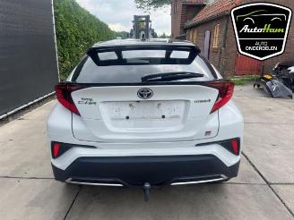 Toyota C-HR C-HR (X1,X5), SUV, 2016 2.0 16V Hybrid picture 8