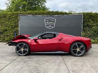  Ferrari  296 GTS 3.0 PHEV Cabrio  Elektrisch Benzine 2.992cc 610kW (829pk) 2025/1