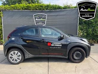 demontáž osobní automobily Toyota Aygo Aygo X, Hatchback, 2022 1.0 12V VVT-i 2024/11