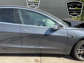 Tesla Model 3 Model 3, Sedan, 2017 Long Range AWD 75 kWh picture 11