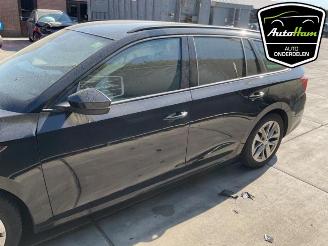 Skoda Octavia Octavia Combi (NXAC), Combi 5-drs, 2019 1.0 TSI 12V picture 5