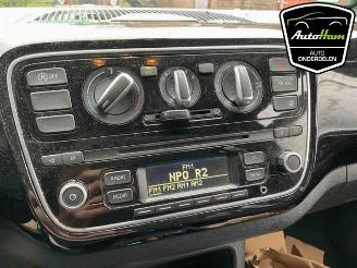 Volkswagen Up! Up! (121), Hatchback, 2011 1.0 12V 60 picture 15