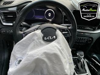 Kia Cee d Ceed (CDB5/CDBB), Hatchback 5-drs, 2018 1.5 T-GDI 16V picture 15