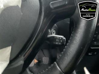 Peugeot 108 108, Hatchback, 2014 1.0 12V VVT-i picture 19