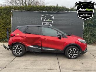 Vrakbiler auto Renault Captur Captur I (2R), SUV, 2013 1.2 TCE 16V EDC 2016/4