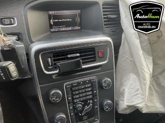 Volvo V-60 V60 I (FW/GW), Combi, 2010 / 2018 1.6 T3 16V picture 19