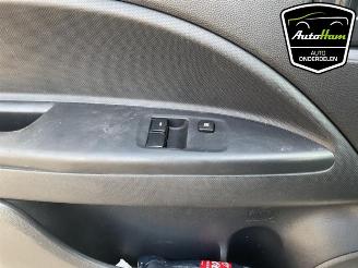 Mitsubishi Space-star Space Star (A0), Hatchback, 2012 1.0 12V picture 16