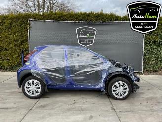 Salvage car Toyota Aygo Aygo X, Hatchback, 2022 1.0 12V VVT-i 2024/11