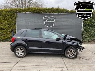 Coche siniestrado Volkswagen Polo Polo V (6R), Hatchback, 2009 / 2017 1.2 TSI 16V BlueMotion Technology 2014/6