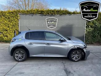 Salvage car Peugeot 208 208 II (UB/UH/UP), Hatchback 5-drs, 2019 e-208 50 kWh 2021/3