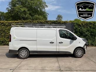 Vrakbiler auto Renault Trafic Trafic (1FL/2FL/3FL/4FL), Van, 2014 1.6 dCi 115 2015/7
