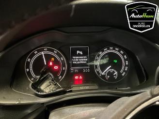 Skoda Kamiq Kamiq, SUV, 2019 1.0 TSI 12V picture 2