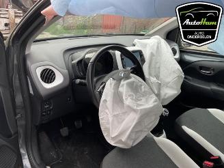 Citroën C1 C1, Hatchback, 2014 / 2021 1.0 12V VVT-i picture 14