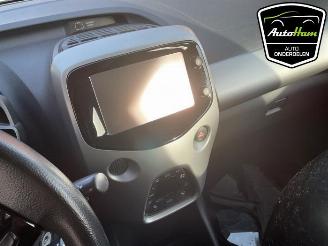 Toyota Aygo Aygo (B40), Hatchback, 2014 1.0 12V VVT-i picture 14