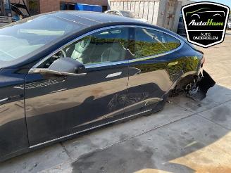 Tesla Model S Model S, Liftback, 2012 / 2026 75D picture 11
