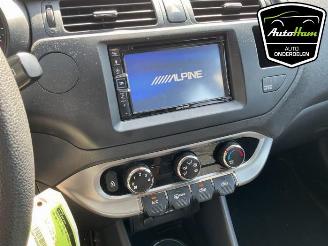 Kia Rio Rio III (UB), Hatchback, 2011 / 2017 1.2 CVVT 16V picture 15