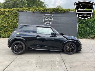 Dezmembrări autoturisme Mini Mini Mini (F65/F66), Hatchback, 2024 1.5 12V Cooper C 3-Drs. 2024/5