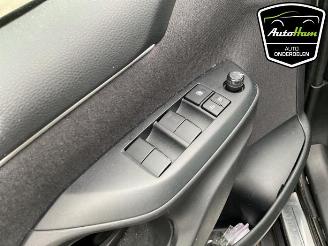 Toyota Yaris Yaris IV (P21/PA1/PH1), Hatchback, 2020 1.5 12V Hybrid 115 picture 15