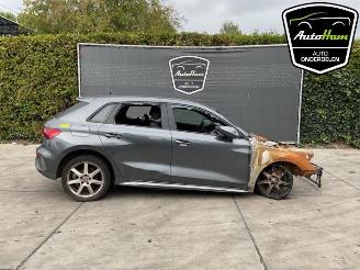Coche siniestrado Audi A3 A3 Sportback (8YA), Hatchback 5-drs, 2019 1.0 30 TFSI 12V 2021/8