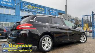demontáž osobní automobily Peugeot 308 308 SW (L4/L9/LC/LJ/LR), Combi 5-drs, 2014 / 2021 1.6 BlueHDi 120 2015/4