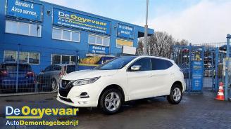 demontáž osobní automobily Nissan Qashqai Qashqai (J11), SUV, 2013 1.3 DIG-T 140 16V 2020/7