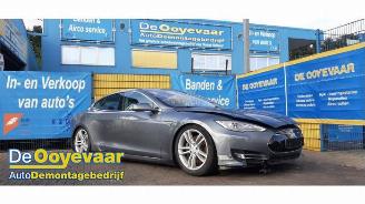 Vrakbiler auto Tesla Model S Model S, Liftback, 2012 / 2026 85 2014/3