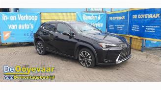 Coche siniestrado Lexus UX UX, SUV, 2019 250h 2.0 16V 2019/6