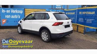 Coche siniestrado Volkswagen Tiguan Tiguan (AD1), SUV, 2016 / 2024 1.4 TSI eHybrid 16V 2022/8