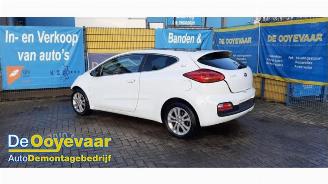 demontáž osobní automobily Kia Pro cee d Pro cee'd (JDB3), Hatchback 3-drs, 2013 / 2018 1.4i 16V CVVT 2013/4