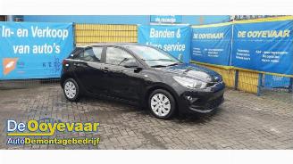 demontáž osobní automobily Kia Rio Rio IV (YB), Hatchback, 2017 1.0i T-GDi 100 12V 2023/5