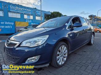 Uttjänta bilar auto Opel Astra Astra J (PC6/PD6/PE6/PF6), Hatchback 5-drs, 2009 / 2015 1.4 Turbo 16V 2010/9