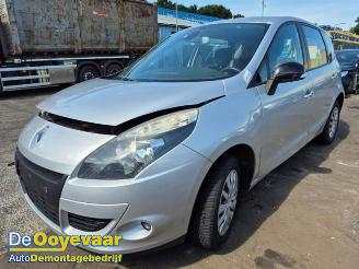 Démontage voiture Renault Scenic Scenic III (JZ), MPV, 2009 / 2016 2.0 16V CVT 2012/1