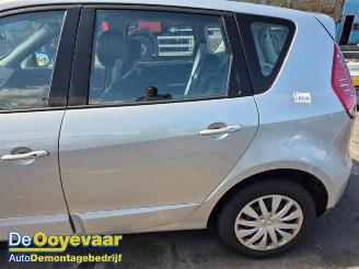 Renault Scenic Scenic III (JZ), MPV, 2009 / 2016 2.0 16V CVT picture 6