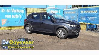 Vrakbiler auto Dacia Sandero Sandero III, Hatchback, 2021 1.0 TCe 100 12V ECO-G 2021/7