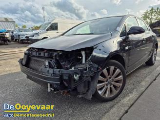 Auto da rottamare Opel Astra Astra J (PC6/PD6/PE6/PF6), Hatchback 5-drs, 2009 / 2015 1.4 Turbo 16V 2011/1