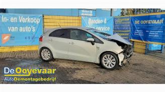 demontáž osobní automobily Kia Rio Rio III (UB), Hatchback, 2011 / 2017 1.2 CVVT 16V 2012/2