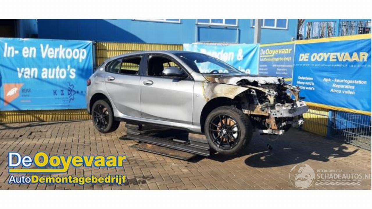 BMW 1-serie 1 serie (F70), Hatchback, 2024 120 1.5 TwinPower Turbo 12V