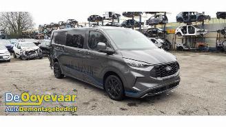 Vrakbiler auto Ford Transit Transit Custom, Van, 2023 2.0 EcoBlue 170 AWD 2024/12