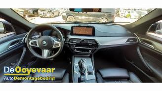 BMW 5-serie 5 serie (G30), Sedan, 2016 520i 2.0 TwinPower Turbo 16V picture 5