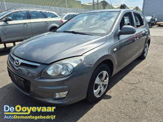 Vrakbiler auto Hyundai I-30 i30 (FD), Hatchback, 2007 / 2011 1.4 CVVT 16V 2010/2