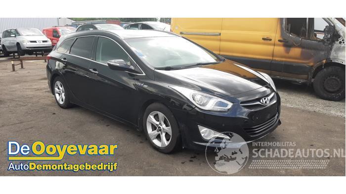 Hyundai I-40 i40 CW (VFC), Combi, 2011 / 2019 1.6 GDI 16V
