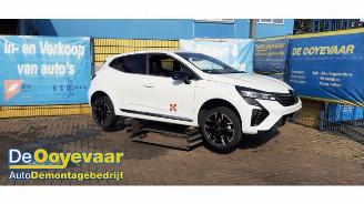 Vrakbiler auto Renault Clio Clio V (RJAB), Hatchback 5-drs, 2019 1.6 E-Tech 145 16V 2025/3