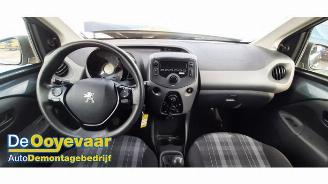 Peugeot 108 108, Hatchback, 2014 1.0 12V VVT-i picture 5