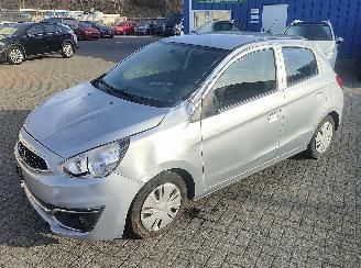 skadebil auto Mitsubishi Space-star Mitsubishi Space Star Edition 2019/3